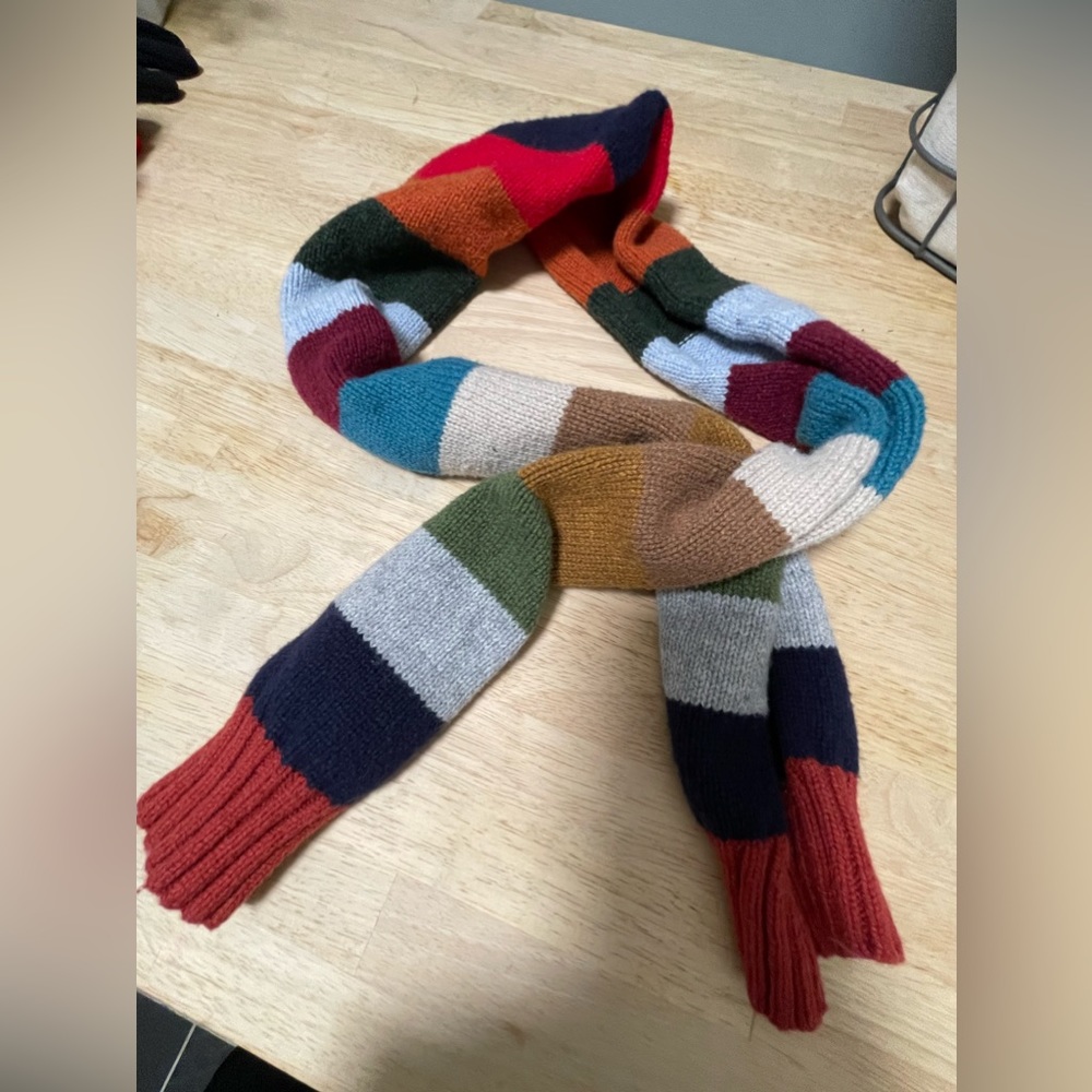 Gap Kids knit scarf